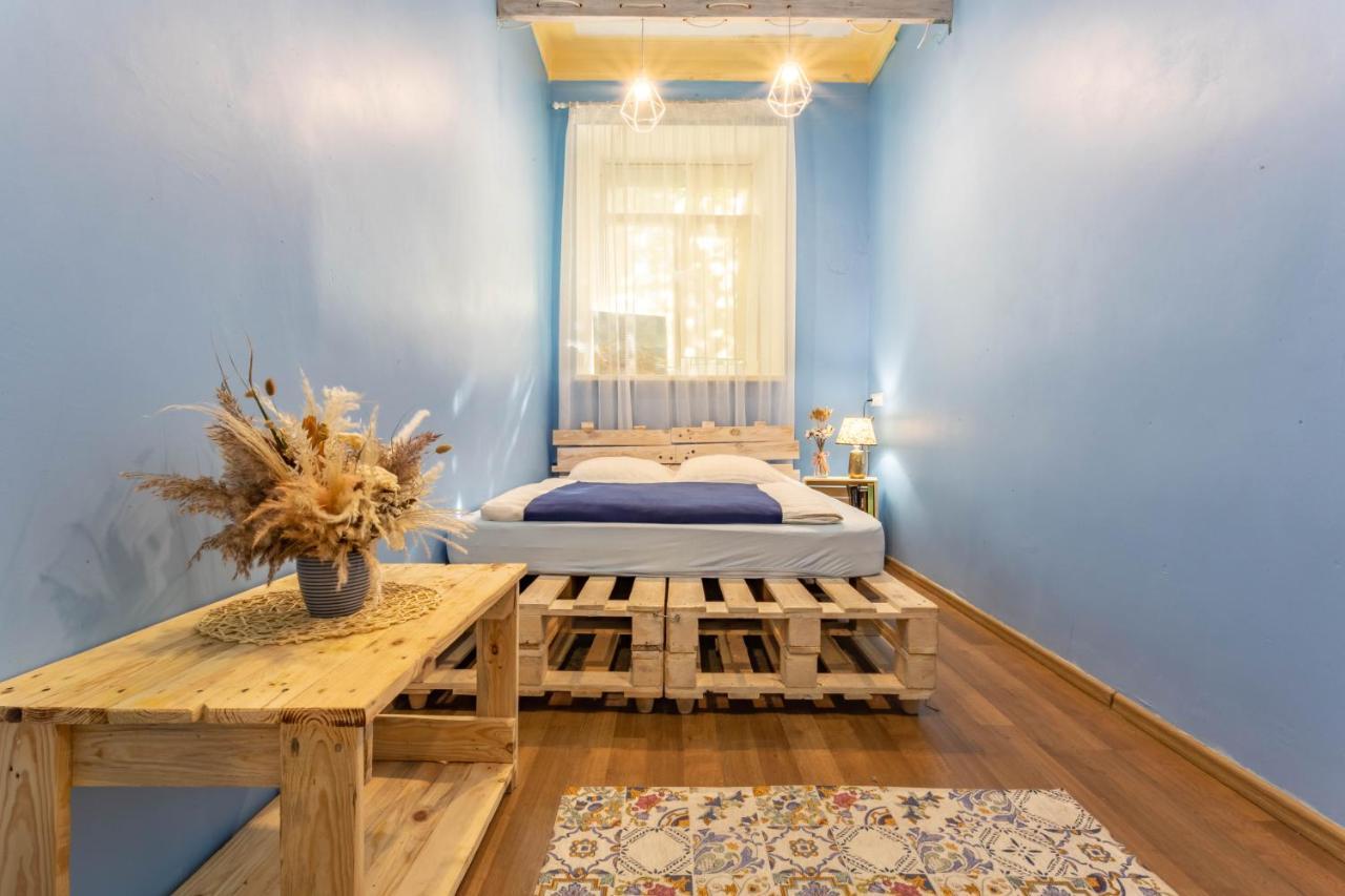 Garis Factory Hostel Kiev Luaran gambar
