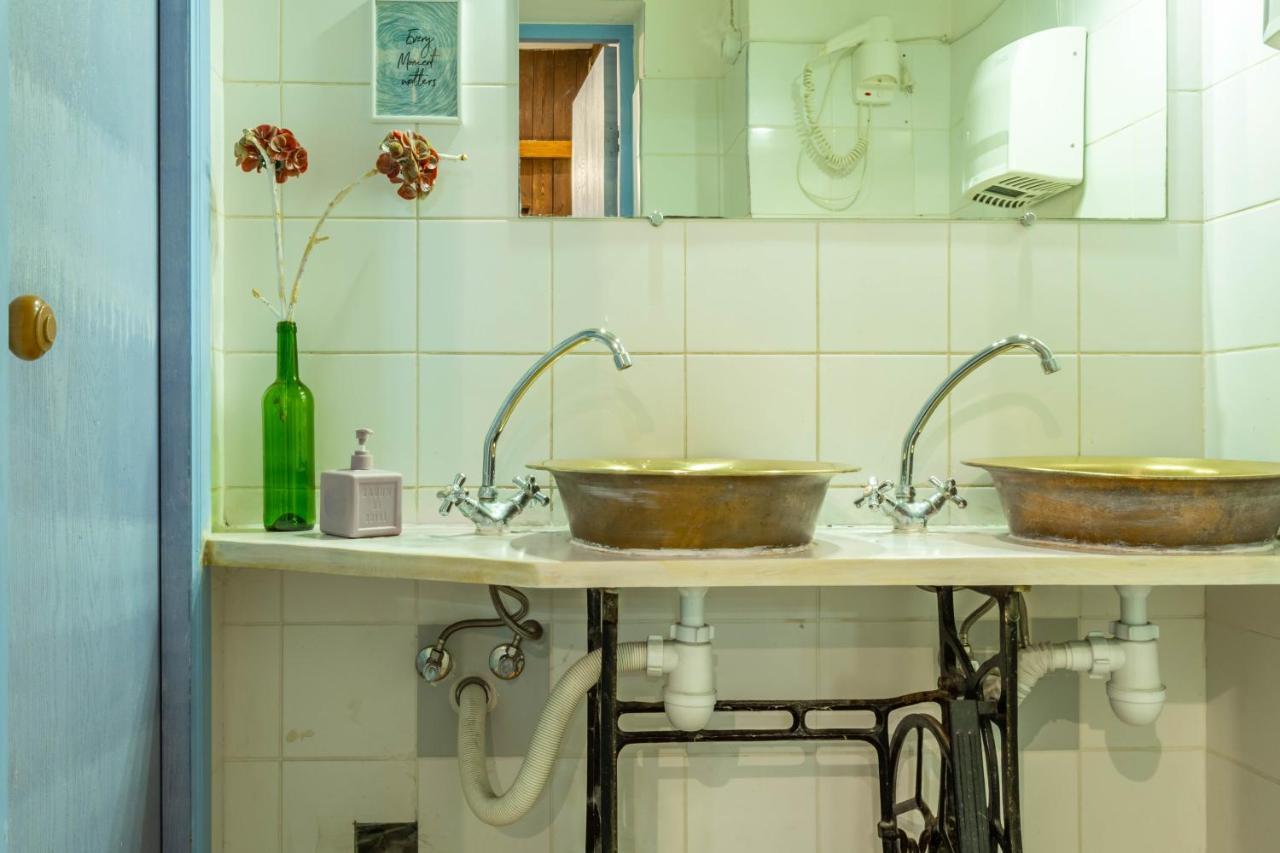 Garis Factory Hostel Kiev Luaran gambar