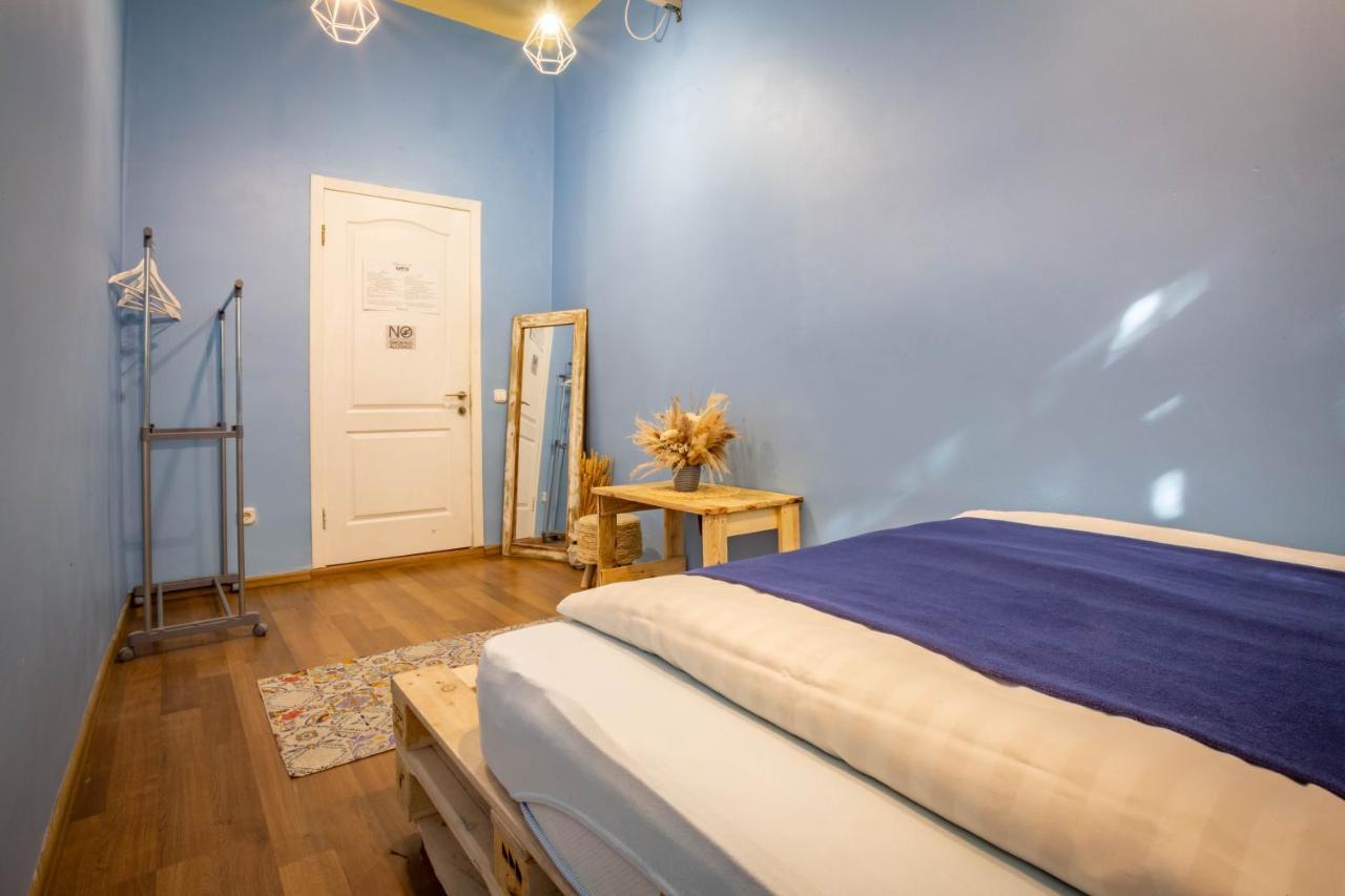 Garis Factory Hostel Kiev Luaran gambar